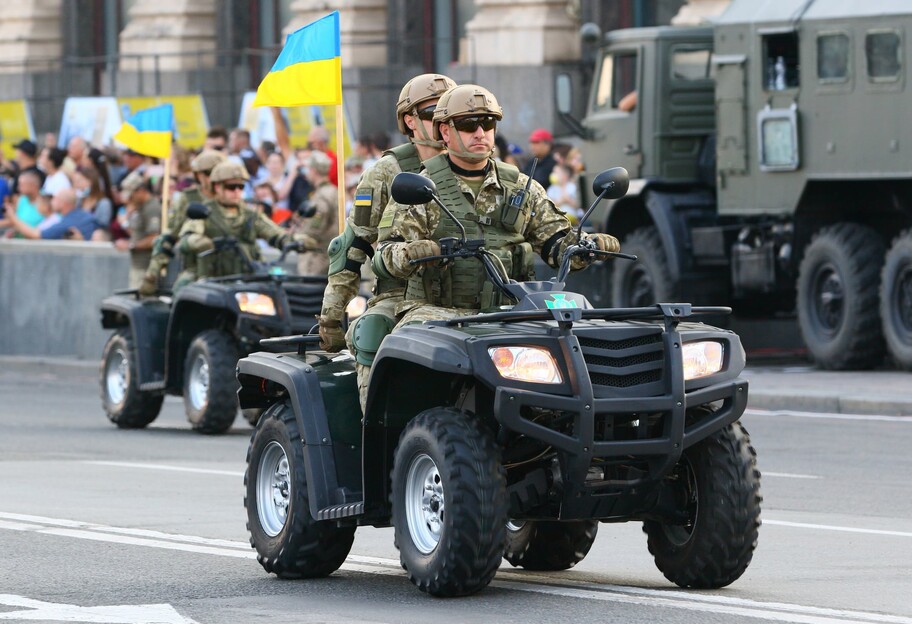 Военный парад в Киеве - онлайн-трансляцию покажут даже на вокзале - фото 1