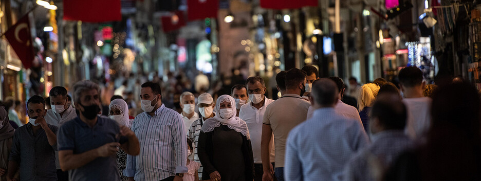 Туреччина посилює карантинні правила - стосується і туристів