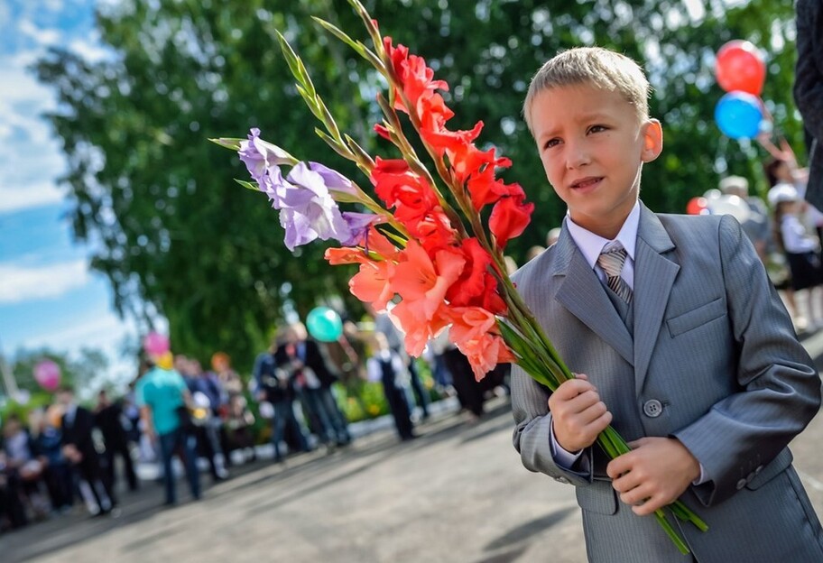 Цветы на 1 сентября в Украине - как выбрать букет - фото 1