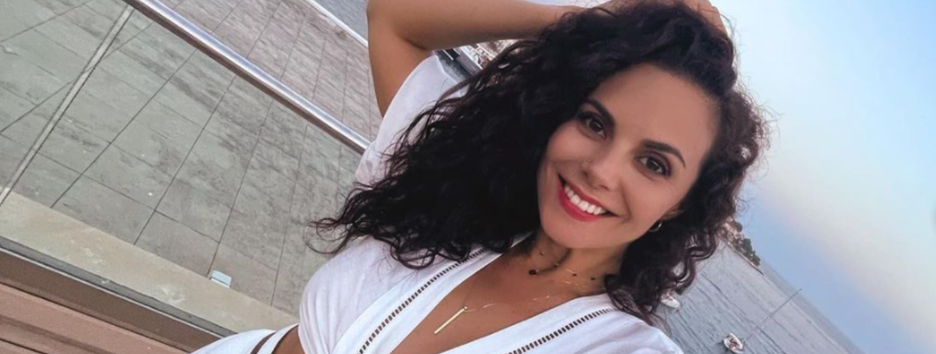 Настя Каменських на прощання з літом опублікувала яскраве відео