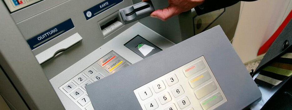 Украинцам рассказали, как не стать жертвами банковских мошенников