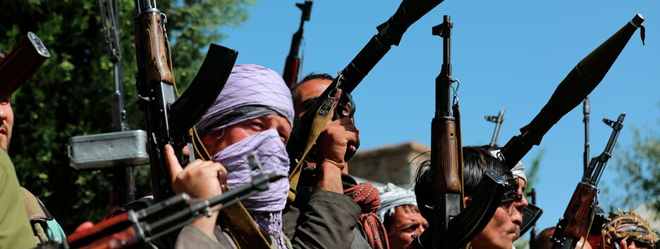 Важкі бої в Афганістані: таліби наступають на останній оплот опору