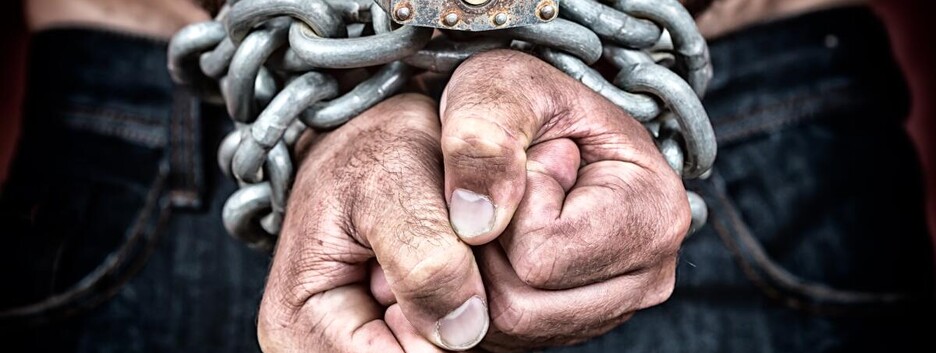 В Киеве задержали бандитов, которые держали в рабстве 120 человек (фото)