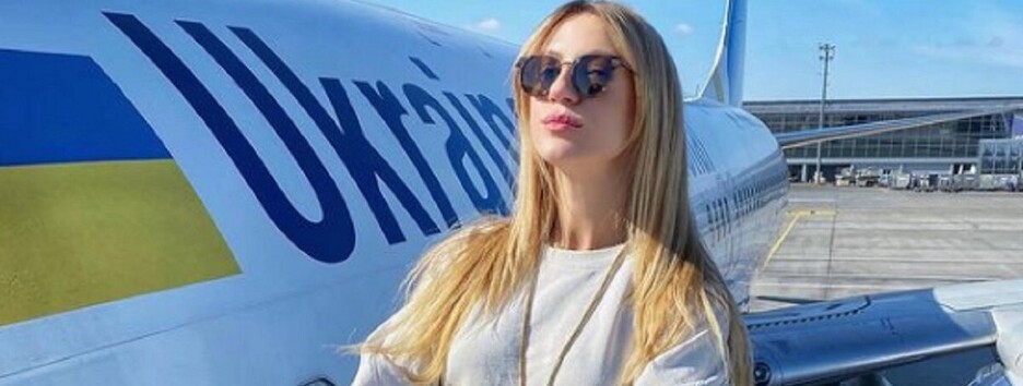 Леся Нікітюк  насмішила не гламурним знімком у літака