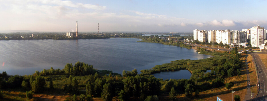 В Киеве хотят построить ТРЦ прямо на озере: жители возмущены (фото)