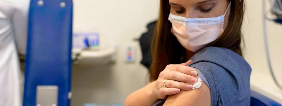 Заразна ли вакцина от коронавируса: Комаровский дал ответ 