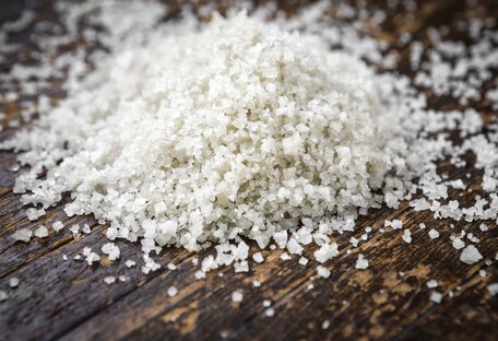 Соль или ее заменители: ученые дали ответ, что вреднее 