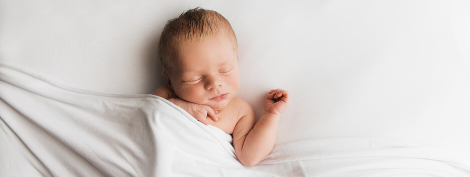 Українка у Польщі народила четверню, а її чоловіка можуть депортувати з країни