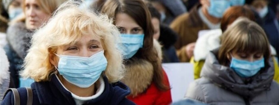 Комаровський розповів, коли у всіх українців будуть антитіла до COVID-19