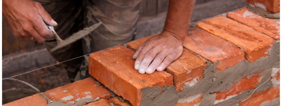 Пристройка в пять этажей: в Киеве жители многоэтажки решили расширить жилплощадь (фото)