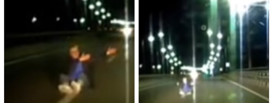 Сидел на дороге и махал руками: в Киеве чудом не сбили человека