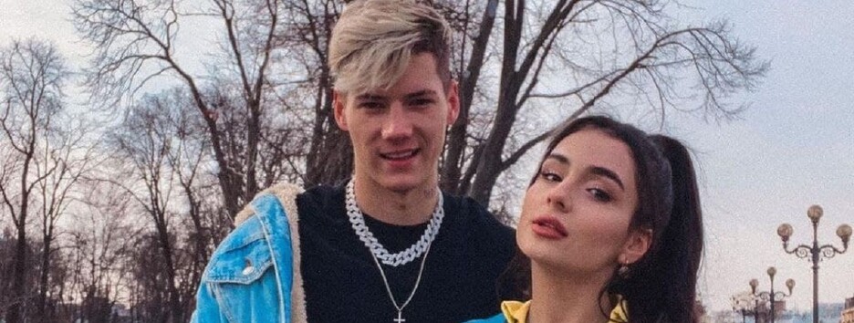 Лицом в асфальт: в Киеве жестко задержали парня Анны Тринчер (фото и видео)