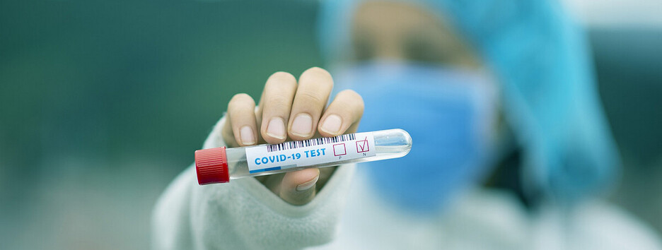 В Минздраве назвали симптомы, при которых пациентам с COVID-19 нужна госпитализация