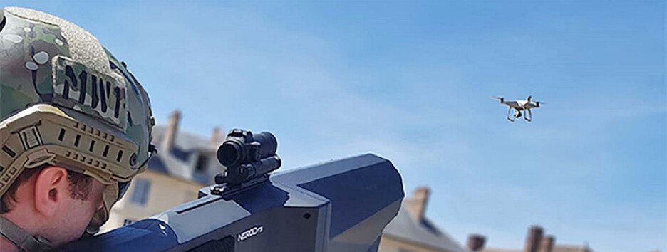 Полювання на дрони: ЗСУ озброюються сучасними променевими рушницями