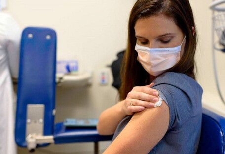 Какие побочные эффекты вакцинации – это норма: объяснение Минздрава