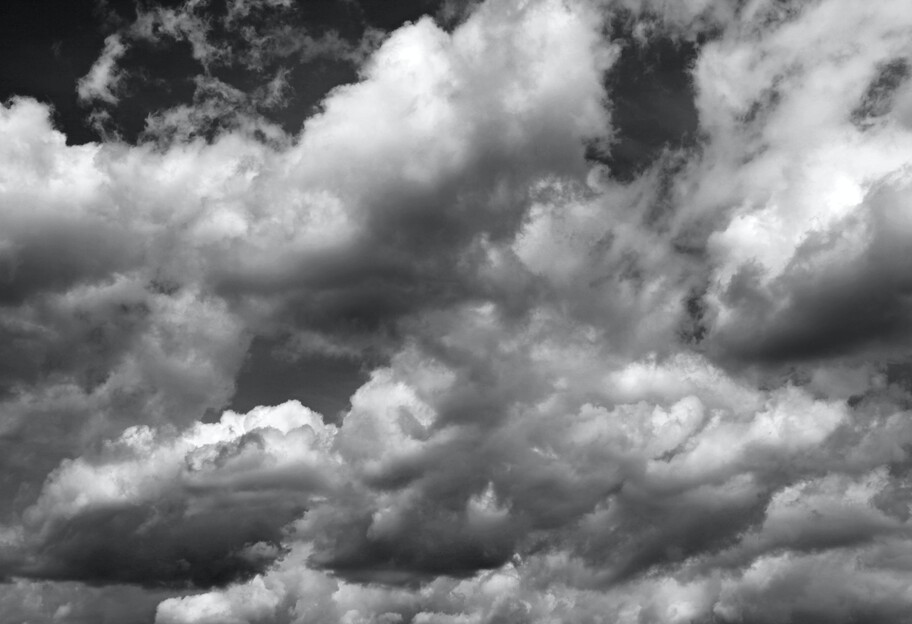 Хмара сірки нависла над Україною - інформація виявилася фейком - фото 1