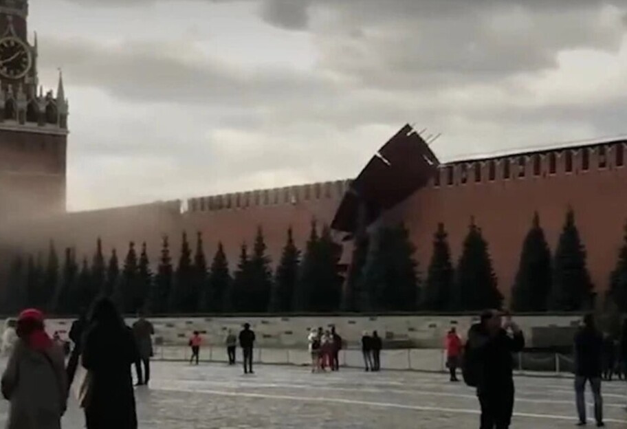 В Кремле ветер снес часть стены на Красной площади -видео - фото 1
