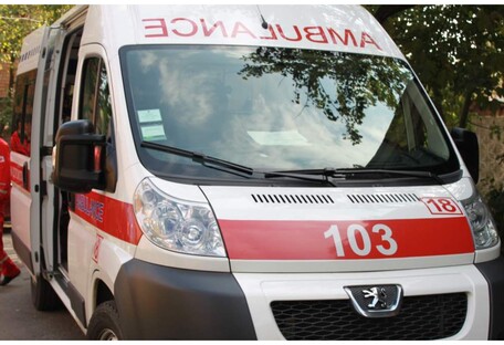 У Києві з вікна лікарні випала пенсіонерка, яка лікувалася від COVID-19