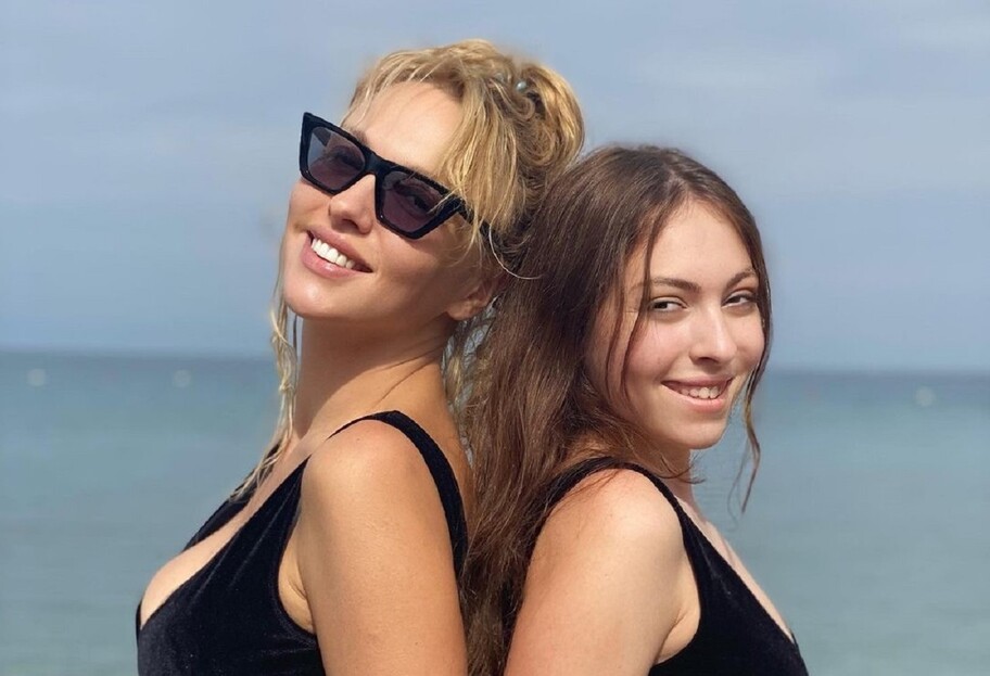 Оля Полякова показала нові фото доньки Маші – їх переплутали  - фото 1
