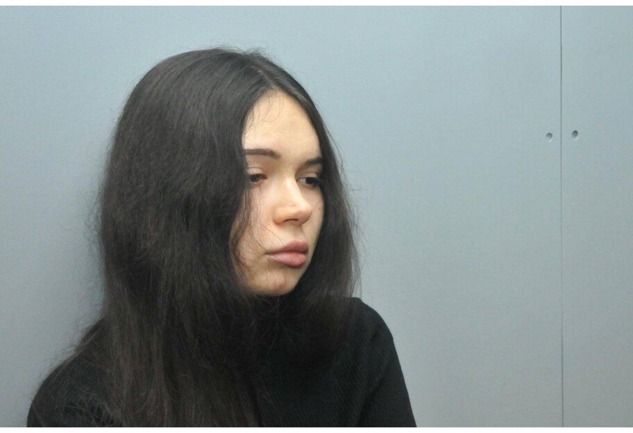 Винувальниця ДТП у Харкові Олена Зайцева у в'язниці вишиває - фото - фото 1