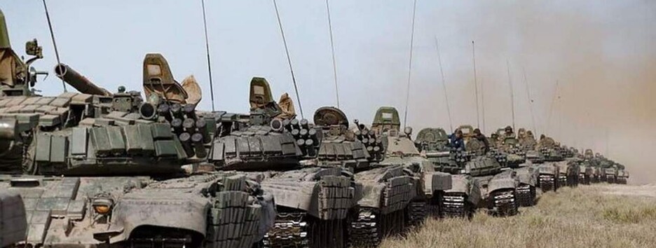 Росія нарощує війська біля кордонів України: з'явилися супутникові фото
