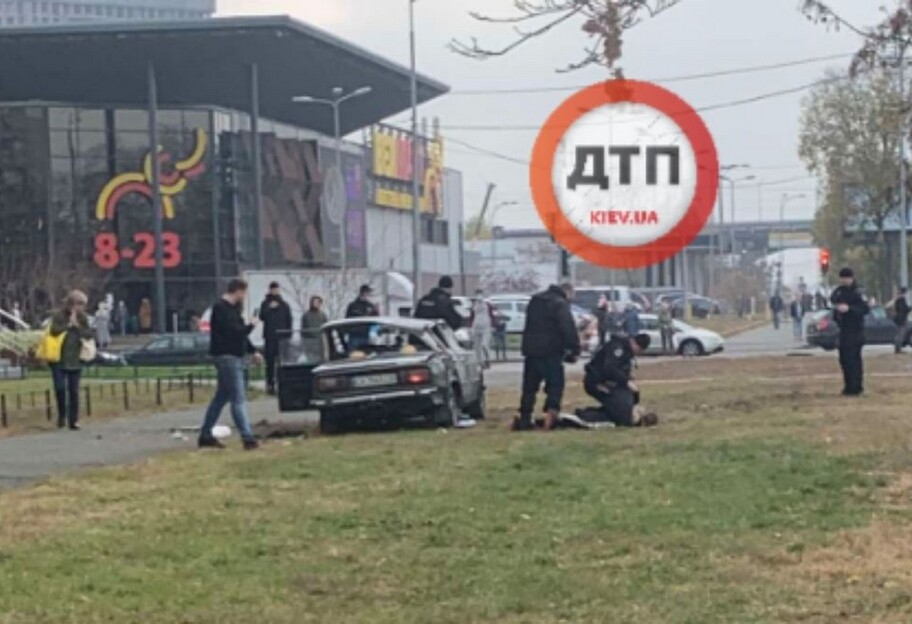 Погоня со стрельбой – в Киеве пьяный водитель ВАЗ пытался скрыться от полиции - видео - фото 1