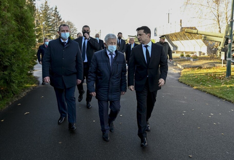 Зеленський посивів - звідки у президента України з'явилося сиве волосся - фото 1