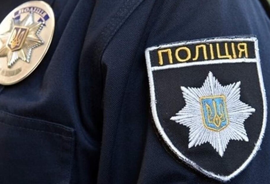 Псевдополицейский в Киеве нарушил ПДД и угрожал патрульным - фото - фото 1