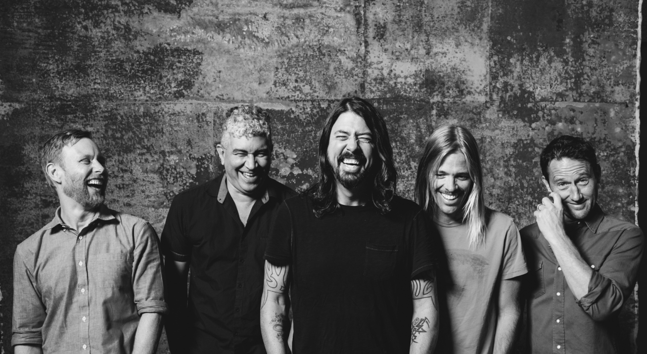 Вторым хедлайнером фестиваля «Гластонбери» станет группа Foo Fighters