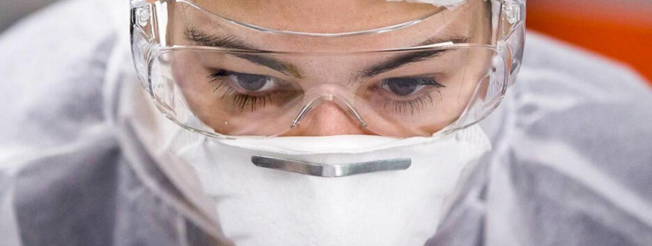 Пик заболеваемости COVID-19 в Украине идет на спад - НАН 