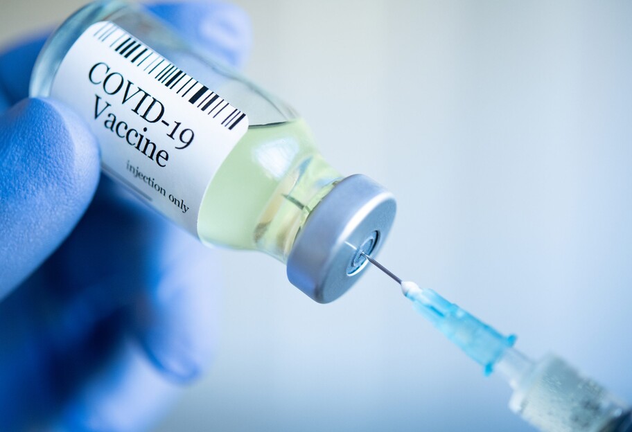 Вакцинация в Украине - в Ровенской области медиков обвинили в халатности при вакцинации - фото 1