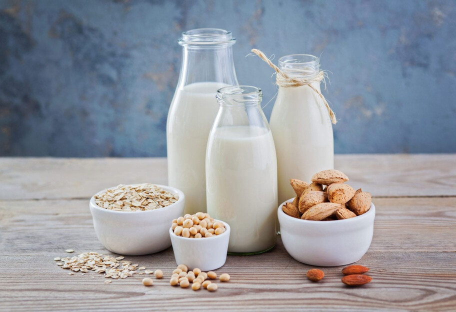 Растительное молоко – диетолог Светлана Фус рассказала о пользе - фото 1