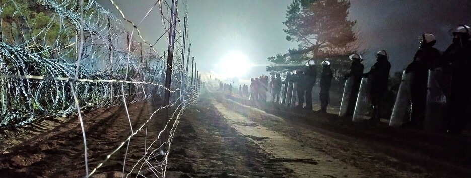 На границе с Польшей нашли мертвого мигранта, а белорусские силовики пытались прорвать границу 