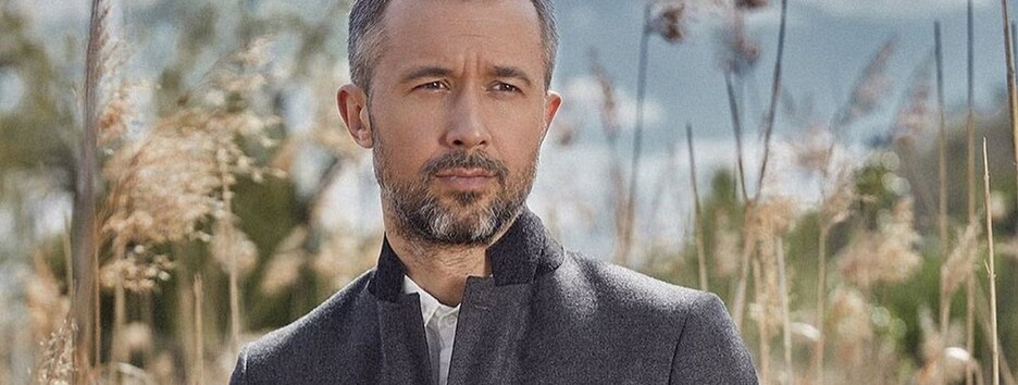 Сергей Бабкин показал, как стоит на гвоздях (фото) 