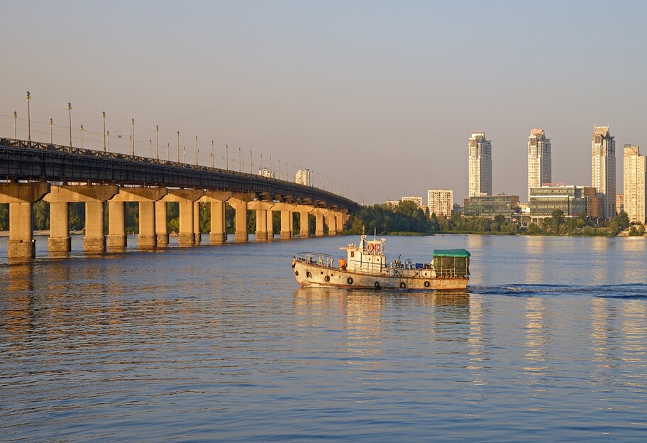 Мост Патона в Киеве рушится - его ремонт обойдется в 7 млрд гривен, видео  - фото 1