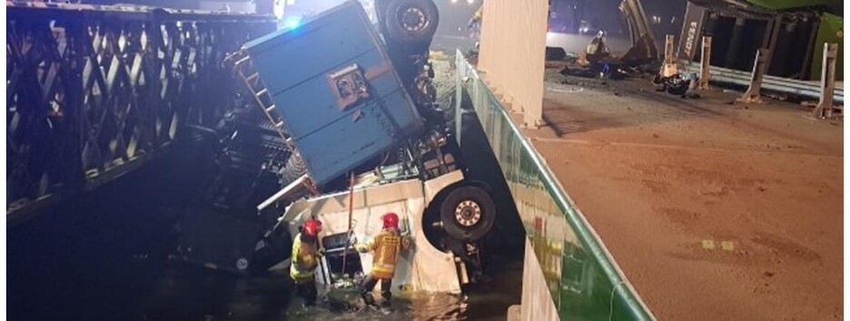 Пьяный украинец в Польше разнес мост и загрязнил реку опасным веществом