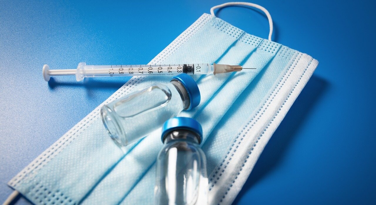Старые вакцины против новых штаммов: результаты исследования COVID обнадежили 