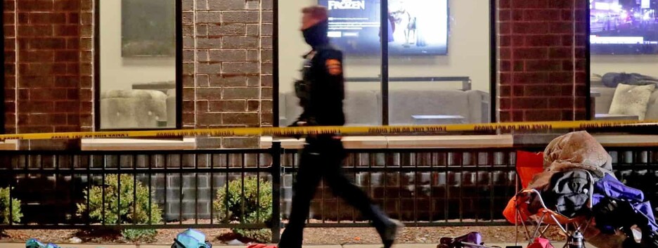 У США позашляховик в'їхав у натовп на різдвяному параді (відео)