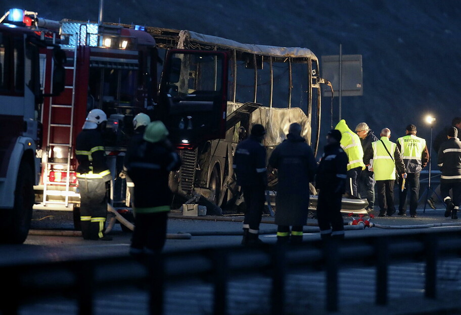 ДТП в Болгарии – сгорел туристический автобус из Северной Македонии – 45 погибших - фото 1