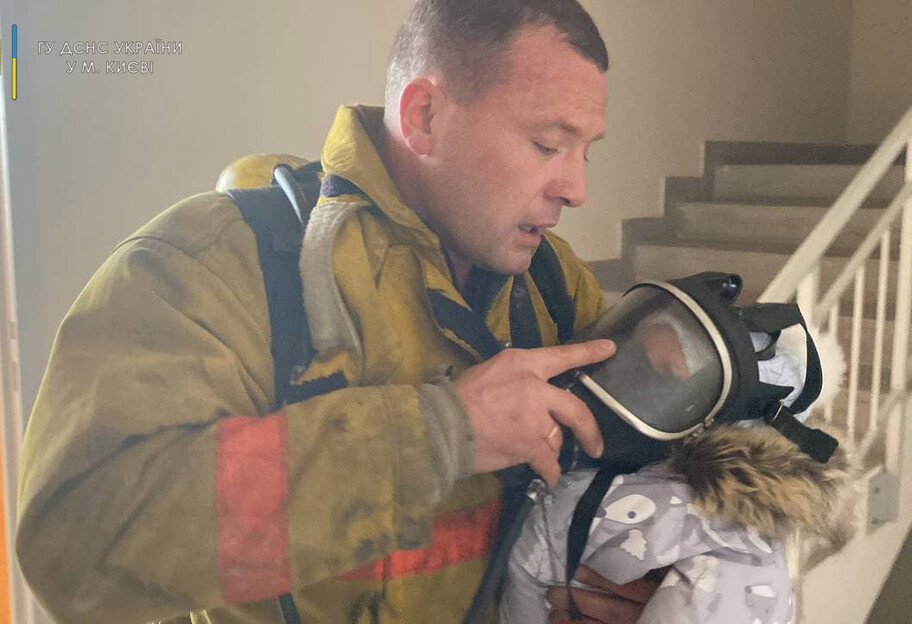 Пожежу на Нивках у Києві - евакуювали 30 людей, врятовано дитину - фото - фото 1
