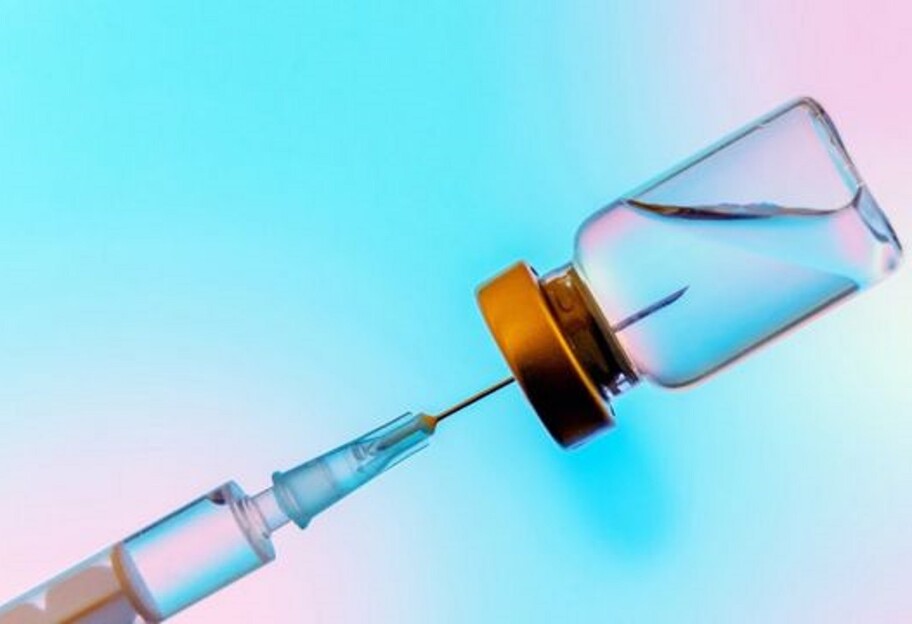 Алергія на вакцину від коронавірусу - Комаровський сказав, чи можна виявити заздалегідь - фото 1