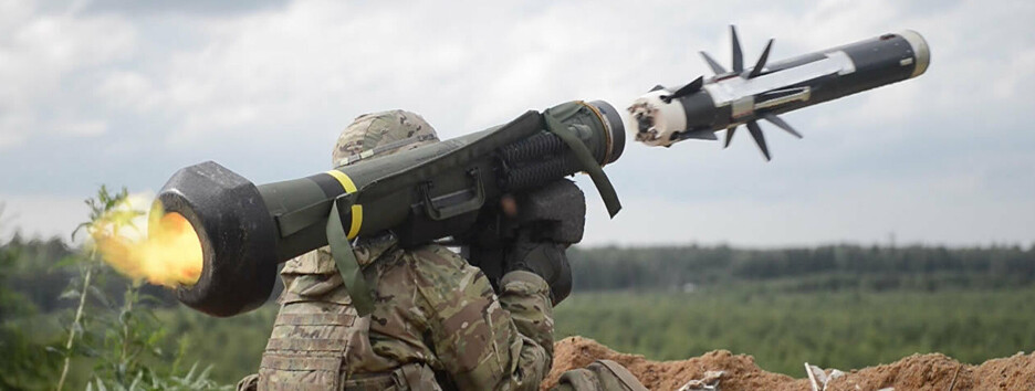 Угроза вторжения России: оккупанты ставят на танки 