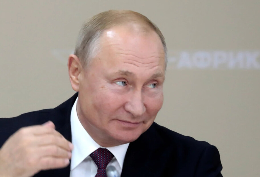 Путін ревакцинувався назальним порошком - відео та реакція соцмереж - фото 1