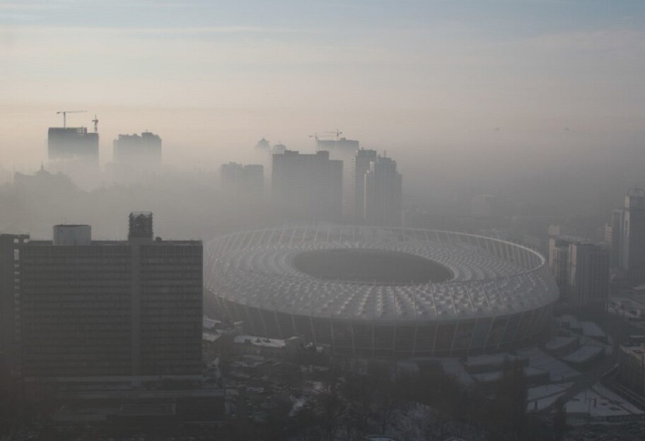 Туман в Украине - в центральных, западных и северных областях ограничена видимость на дорогах  - фото 1