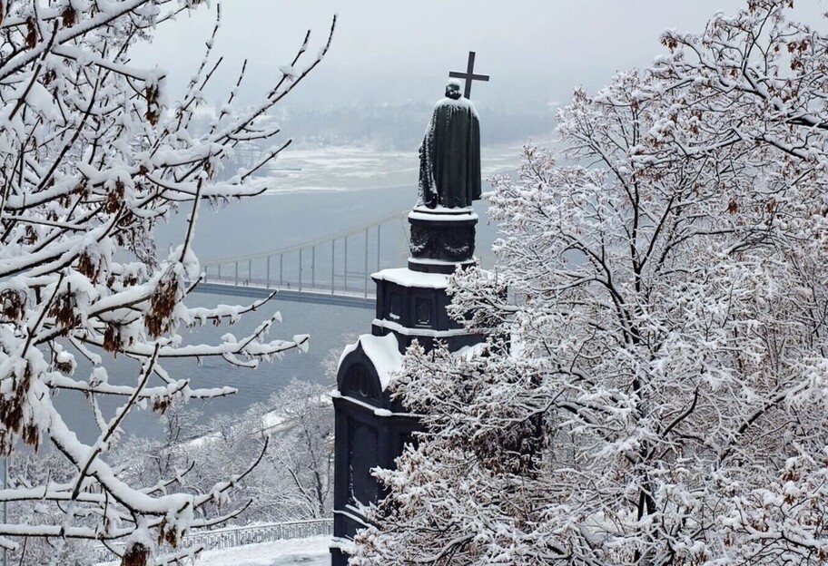 Погода у Києві – грудень розпочнеться зі снігопаду та морозів - фото 1