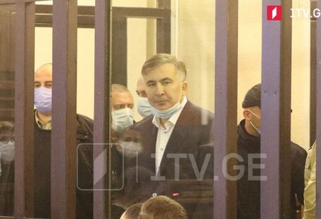 Саакашвили выступил в суде: заявил о пытках и поблагодарил Украину