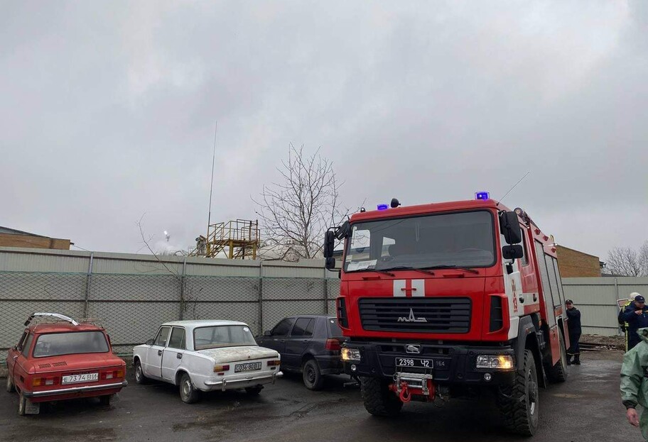 Утечка аммиака в Винницкой области - спасатели эвакуируют жителей - фото 1