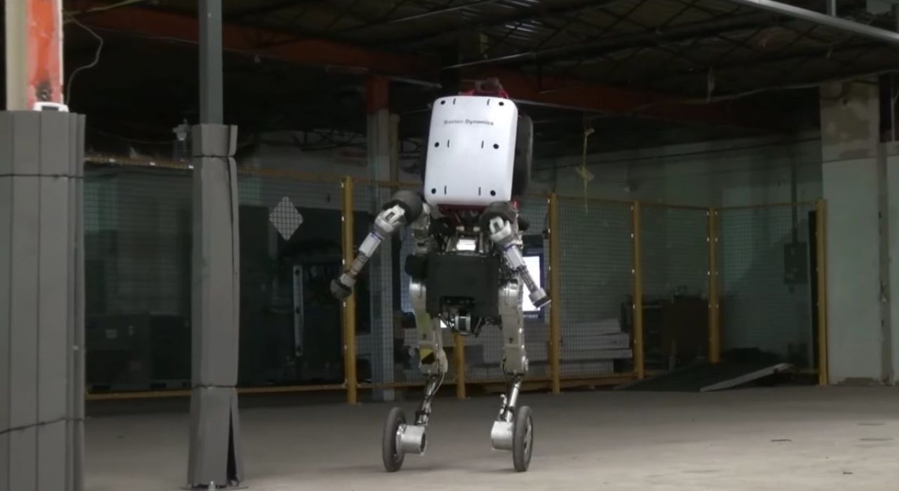 Компания Boston Dynamics показала робота на колесах