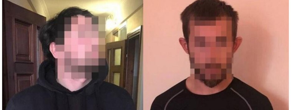 В Киеве вооруженная банда заманивала жертв в квартиру и грабила их (фото)