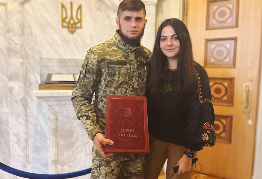 Командир із Правого сектору Дмитро Коцюбайло отримав звання Героя України - фото 1